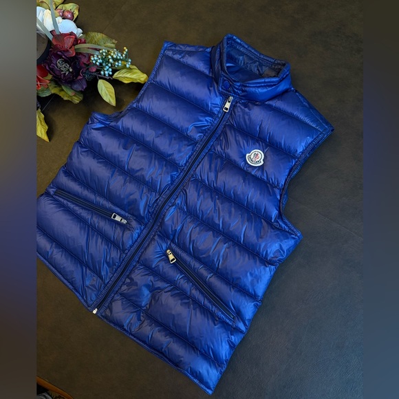 MONCLER Men’s Gui Packable Down Vest in Blue; Size: 2 (With CoA) - Picture 5 of 15